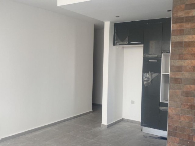 LEFKOŞA'DA SATILIK 2+1 DAİRE