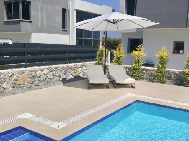 DAILY RENTAL VILLA WITH POOL IN ALSANCAK