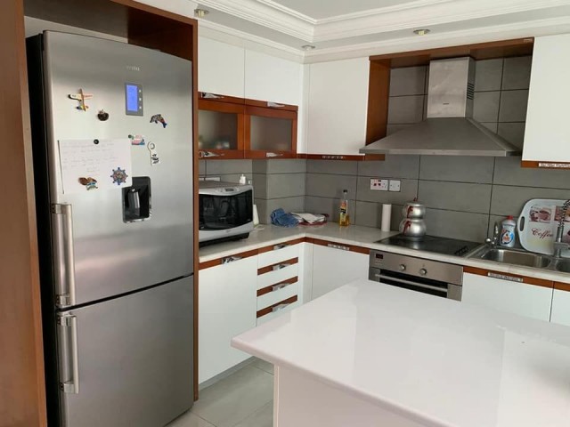 GİRNE'DE KİRALIK 3+2 PENTHOUSE 