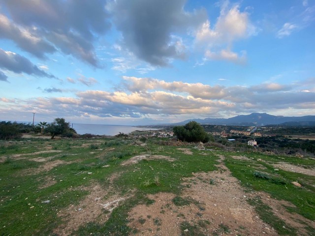 GRUNDSTÜCK ZUM VERKAUF IN KYRENIA