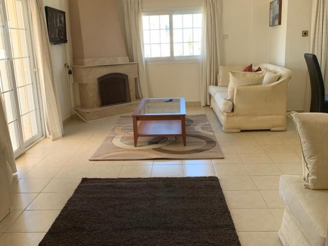 Penthouse For Sale in Girne Merkez, Kyrenia