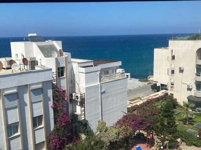 3+1 PENTHOUSE ZU VERMIETEN IN KYRENIA