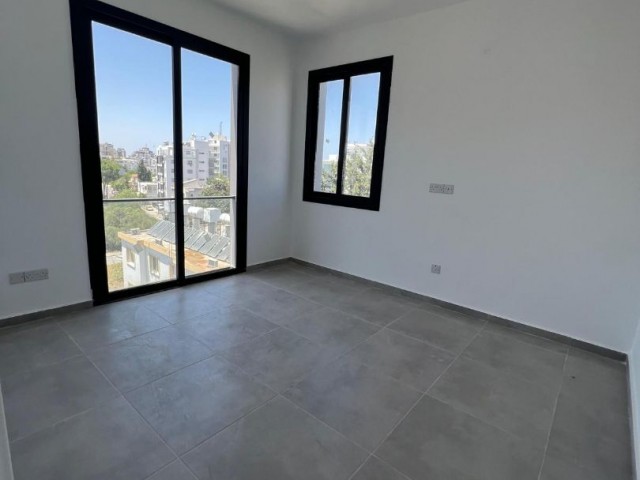 2+1 PENTHOUSE ZUM VERKAUF IM KYRENIA CENTER