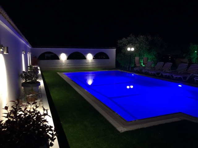 5+1 VILLA WITH POOL FOR SALE IN EDREMIT