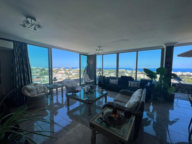 3+1 PENTHOUSE FOR SALE IN KYRENIA CENTER