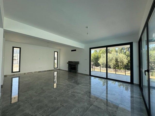 5+1 VILLA WITH POOL FOR SALE IN OZANKÖY