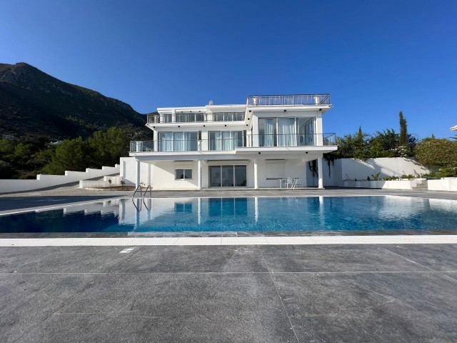 6+3 SUPER LUXURY VILLA WITH POOL FOR SALE IN KYRENIA