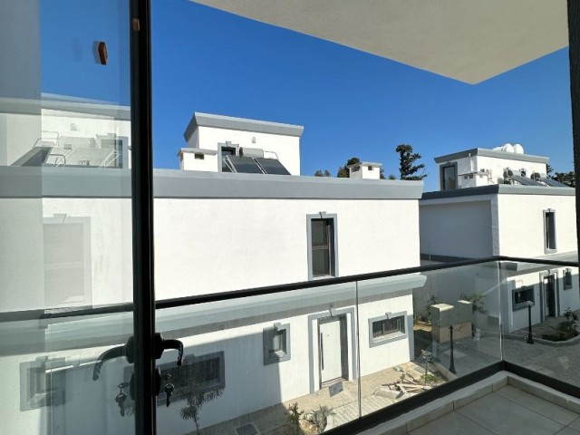 3+1 FLAT FOR SALE IN KYRENIA