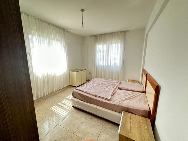 GİRNE MERKEZ'DE SATILIK 2+1 DAİRE