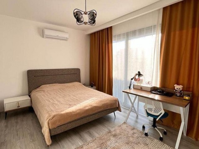 HAVUZLU SİTE FULL EŞYALI SATILIK 3+1 TRİPLEX VİLLA