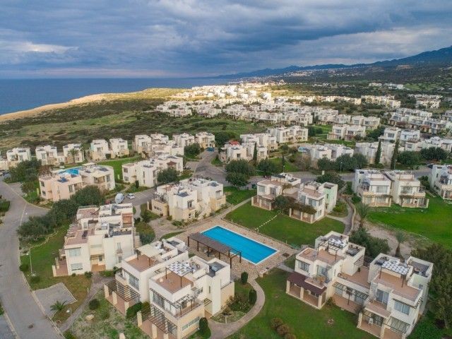 Beachside 3+1 apartment with Private Garden Esentepe