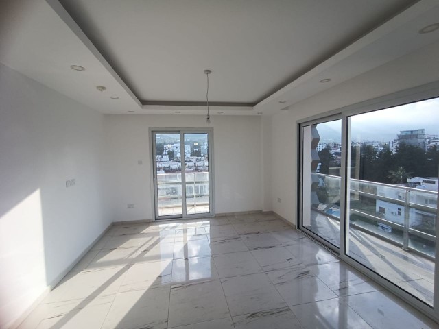 3+1 Wohnung zum Verkauf im Kyrenia Center!