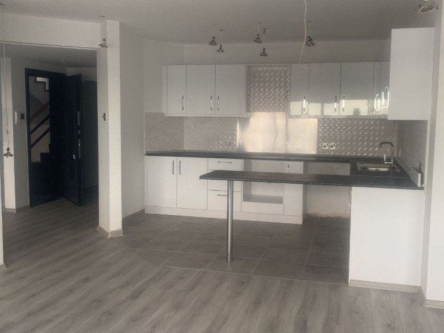 3+1 FLAT FOR SALE IN KYRENIA CENTER