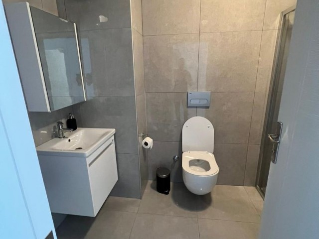 3+1 PENTHOUSE ZU VERMIETEN IM KYRENIA CENTER