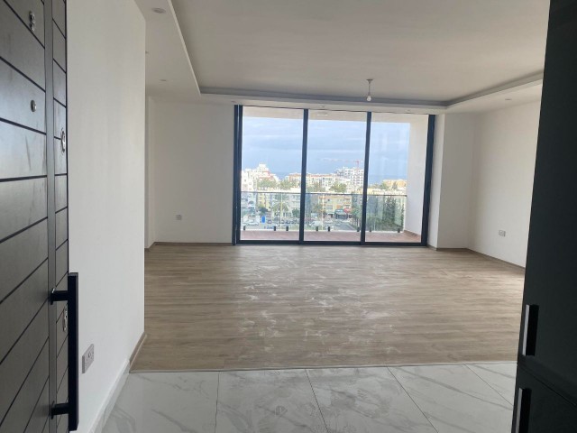 GİRNE'DE KİRALIK 2+1 PENTHOUSE