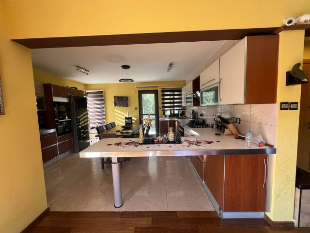 3+1 FLAT FOR RENT IN KYRENIA CENTER