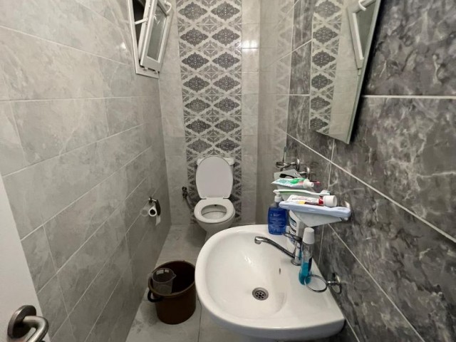 2+1 FLAT FOR SALE IN KYRENIA CENTER