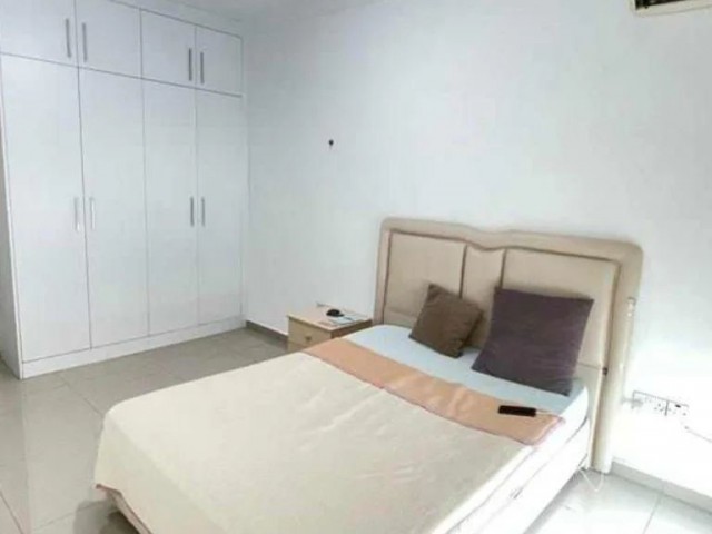 3+1 flat for sale in Kyrenia 