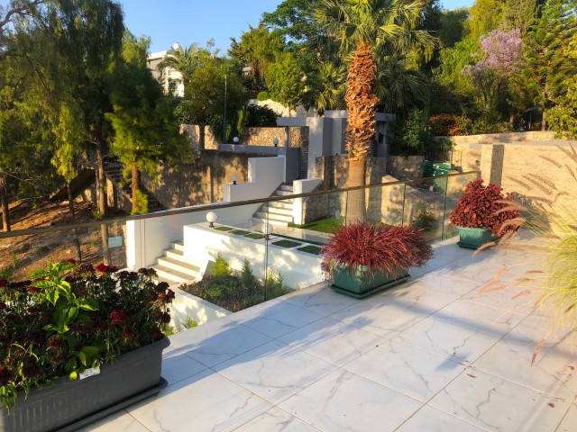 6+1 Luxury Villa for Sale in Kyrenia!
