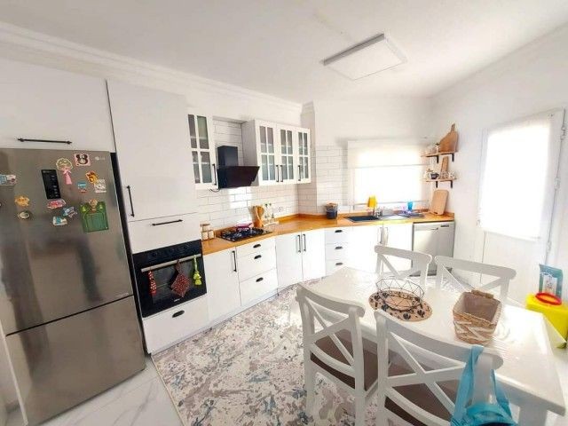 3+1 FLAT FOR SALE IN KYRENIA