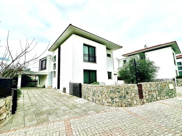 4+1 VILLA ZUM VERKAUF IN DOĞANKÖY