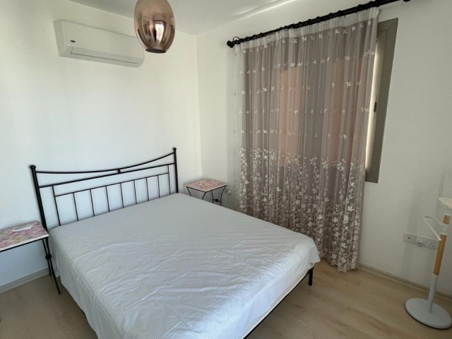 Girne merkezde satılık 2+1 full eşyalı daire