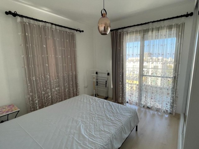 Girne merkezde satılık 2+1 full eşyalı daire