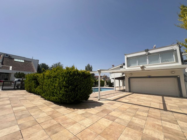 5+2 VILLA WITH POOL FOR SALE IN NICOSIA