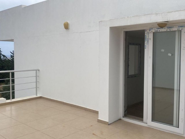 Penthouse Zu verkaufen in Doğanköy, Kyrenia