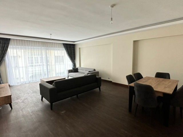 Yeni 3+1 daire Havuzlu Sitesi 