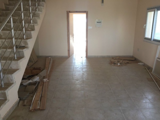 Satılık 3+1  Dublex Villa , Longbeach , İskele , 110,000 stg 