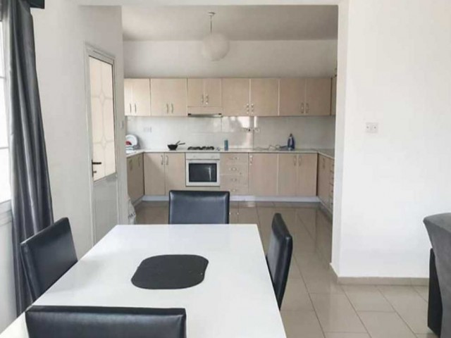 kiralık 3+1 apartman dairesi, Gülseren , magusa  ,4000$ senelik , +3000 ₺ depozit ve komisyon