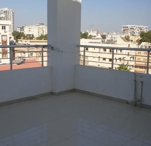 Gulseren 3+1 penthouse bei Famagusta 6000 $ rent deposit 500$ Commission ** 