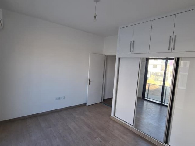 ZUM VERKAUF IN FAMAGUSTA CANAKKALE 2 + 1 MIT GROßEM BALKON ** 