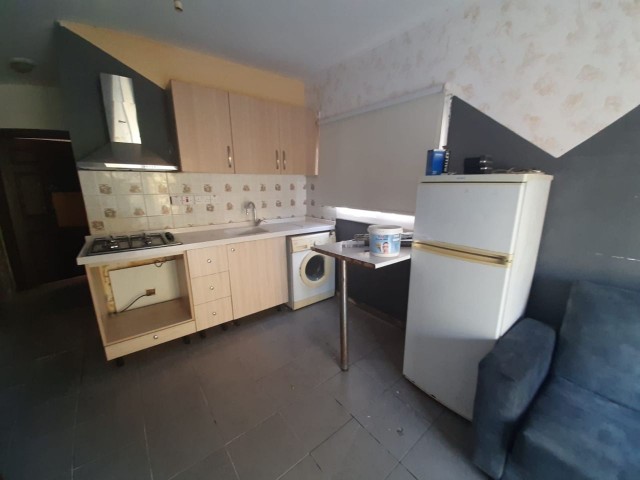 Near to emu 2+1 rent house  3 months pay. 7000 tl rent deposıt 1500 tl commıssıon