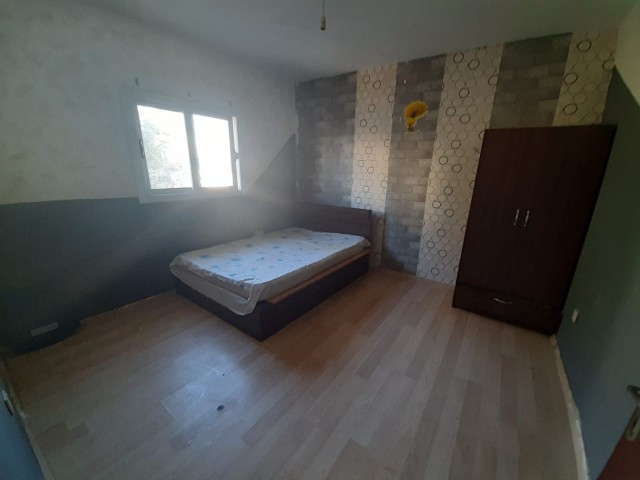 Near to emu 2+1 rent house  3 months pay. 7000 tl rent deposıt 1500 tl commıssıon