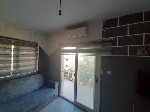 Near to emu 2+1 rent house  3 months pay. 7000 tl rent deposıt 1500 tl commıssıon