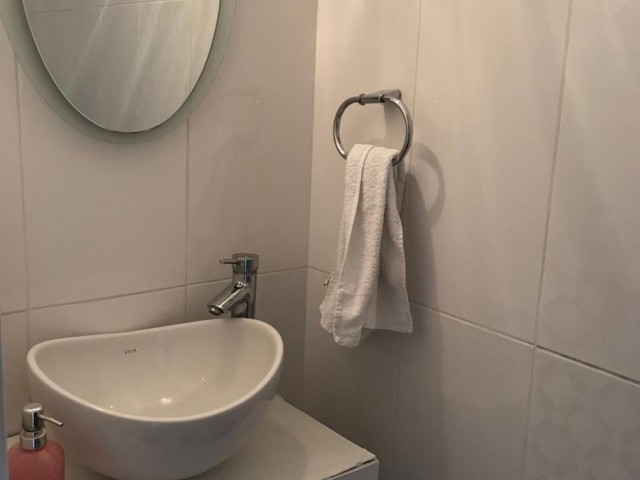 Tuzla Saklıkent  3+1 satılık daire  2 WC  1 banyo 128 m2 Eşdeğer koçan 68.000£