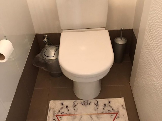 Tuzla Saklıkent  3+1 satılık daire  2 WC  1 banyo 128 m2 Eşdeğer koçan 68.000£