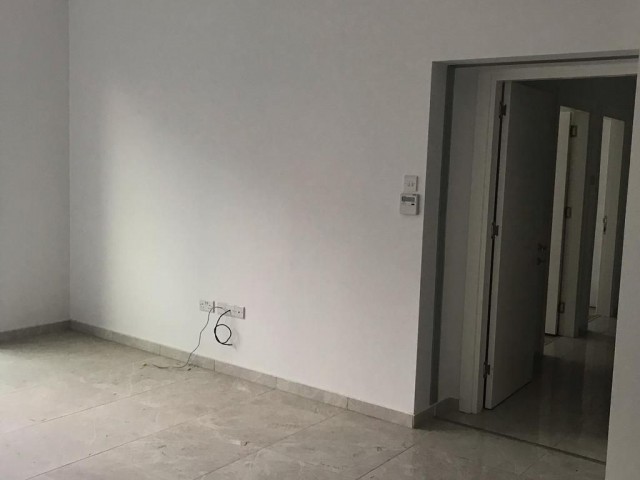 2+1 flat for sale in Caddem ** 