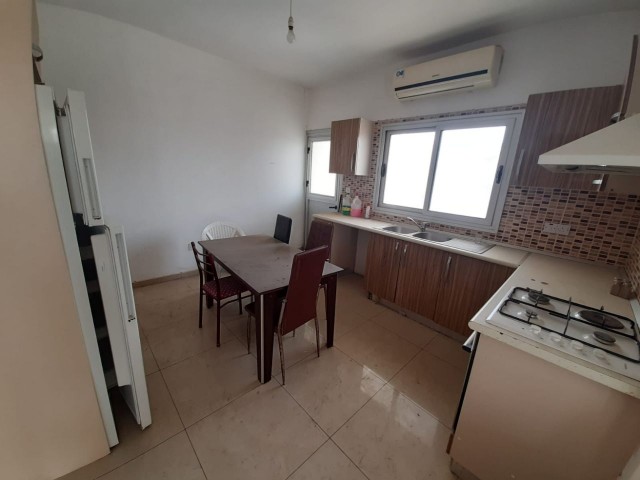 Famagusta Sakarya region 3+1 for sale 3.the 12-year-old building on the floor is for sale for £45,500. 2 toilets 1 bathroom 130 m2 Equivalent cob with elevator ** 