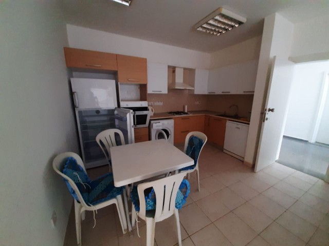 Tuzla Saklikent 2 + 1 Ground floor rental from £ 250 for 6 months pesin odemeli Deposit 250 £ Commission 250 £ Dues 500 tl Ten odem Water bills with electricity cards every month for cleaning the pool and surroundings. ** 
