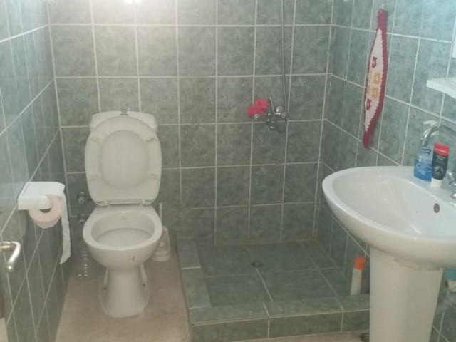 Mağusa Sakarya bölgesinde kiralık 1+1 senelik ödemeli