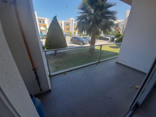 Tuzla Saklikent 2 + 1 rent on the ground floor from £ 250 for 6 months pesin odemeli Deposit 250£ Commission 250 £ Dues 500 tl Ten odem Water bills with electricity cards every month for cleaning the pool and surroundings. ** 