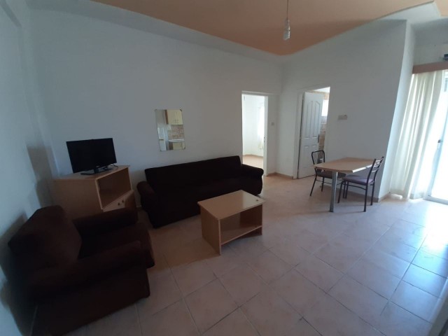 Close to lemar Mall 1 + 1 rent house Per month 180$ 5 months payment Deposit 180$ Commission 180$ Llosa electric Llosa bill 3.floor No elevator ** 