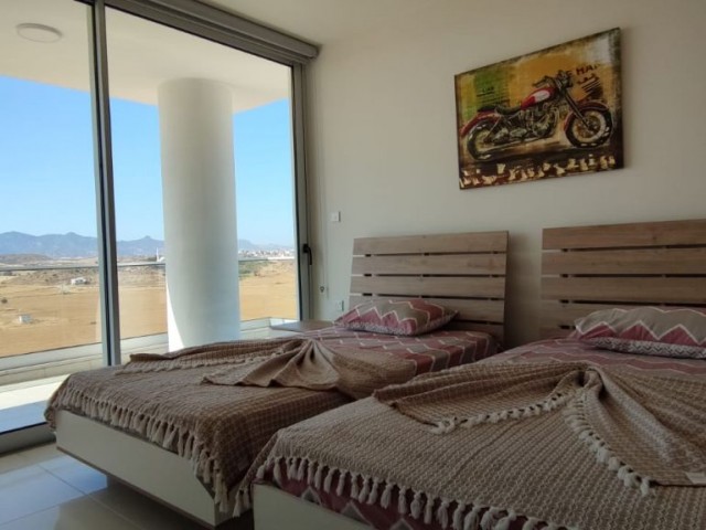 Magusa iskele boğazda lüks kiralık 2+1 penthouse en az 6 ay odemelı 1 ay kirası 650 pound depozit 650 pound komısyon 400£ 12.katta olan daire