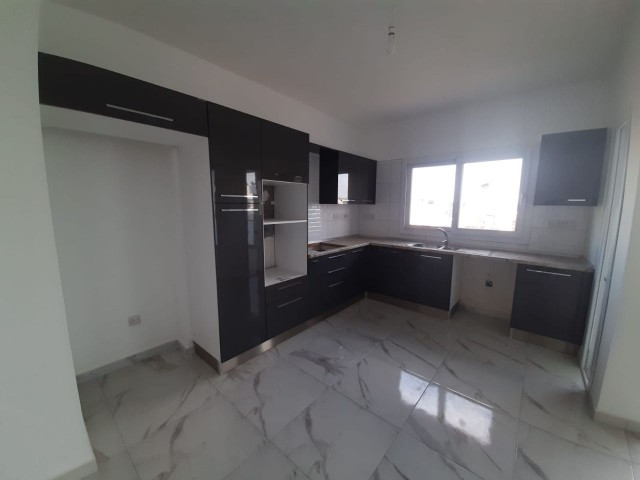 Immediate delivery 2+1 PENTHOUSE 122 square meters penthouse on the 5th floor in the region of Canakkale 100,000 stg Transformer has been paid. 