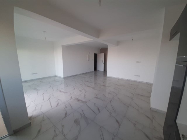 Immediate delivery 2+1 PENTHOUSE 122 square meters penthouse on the 5th floor in the region of Canakkale 100,000 stg Transformer has been paid. 