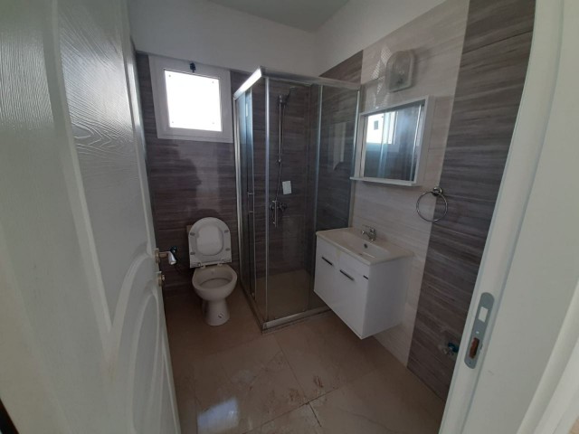 2+1 flat for sale 75 square meters on the 3rd floor in Canakkale 75,000 stg