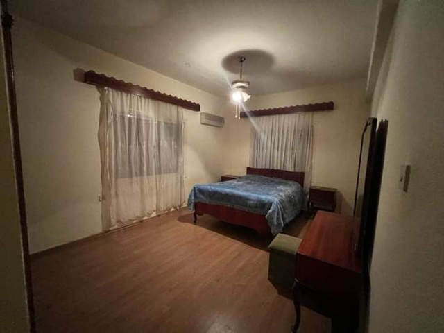 Gazimağusa 3+1 aile apartmanı Kiralık  Hazır aile veya bayan ıcın , 8.500 tl full eşyalı 6 ay yada senelik ödemeli